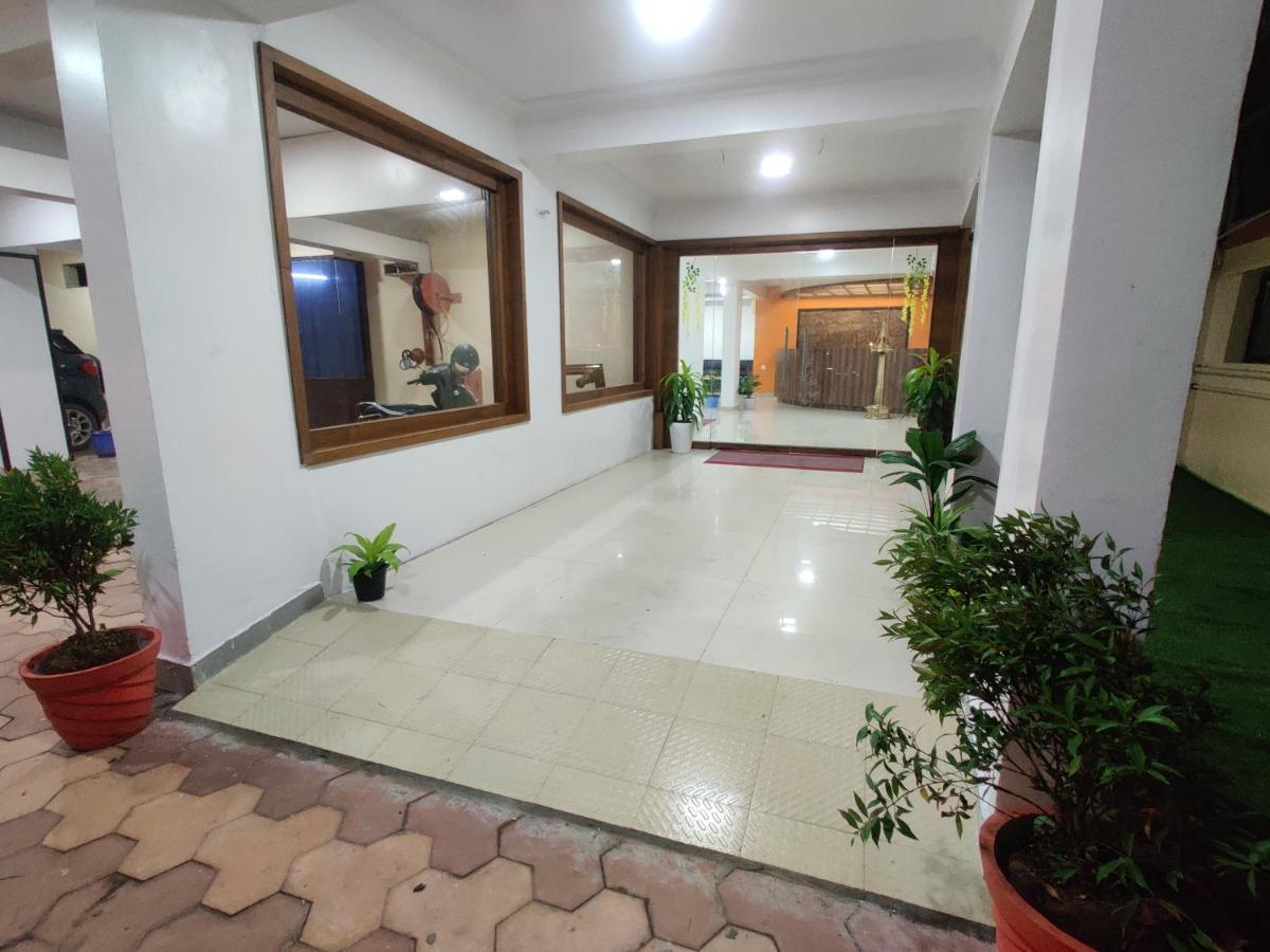 Amruth Inn Guruvayur Exterior photo